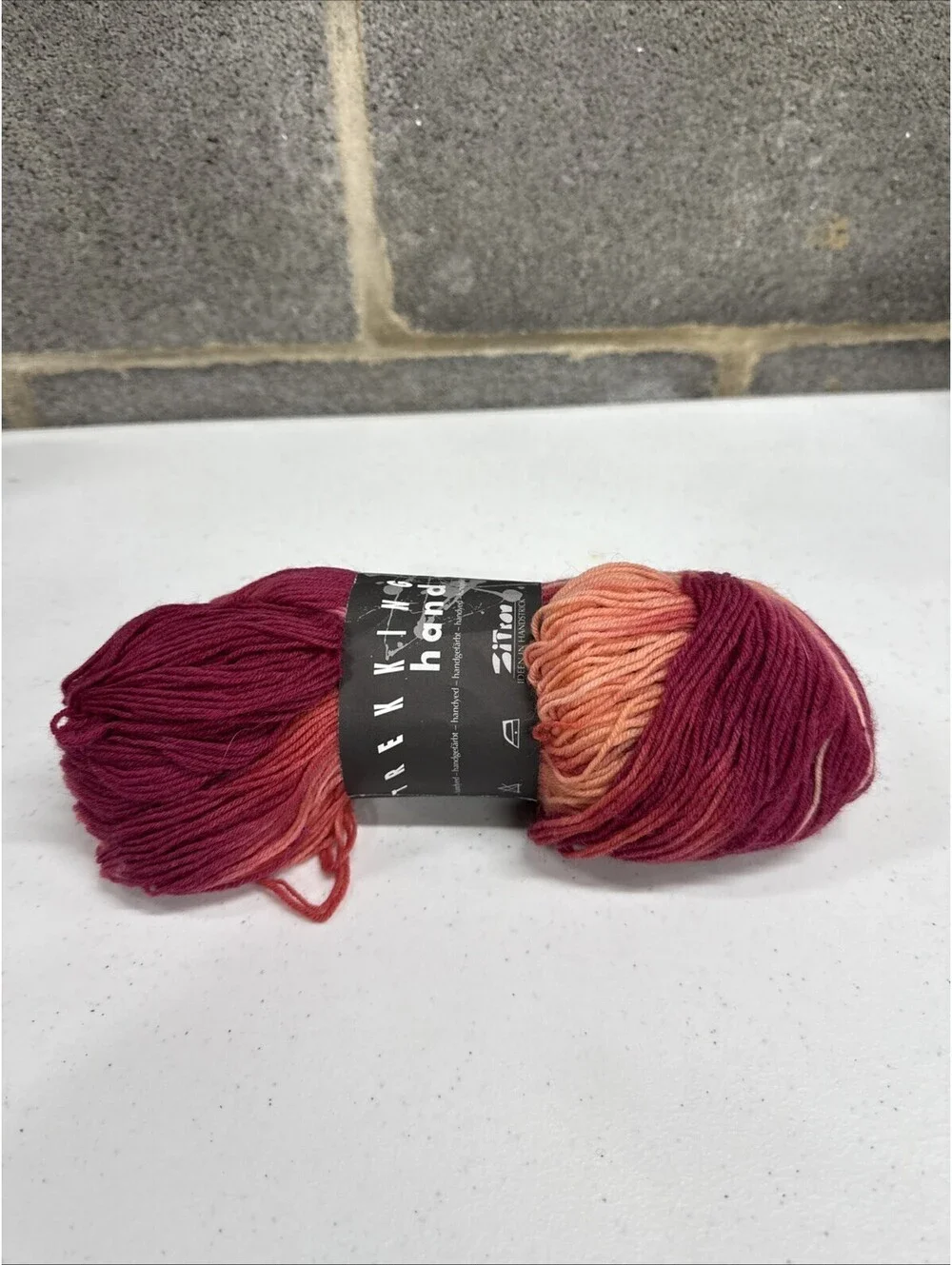 Trekking Hand Art Hand Dyed Yarn Color Kent 1 Skein